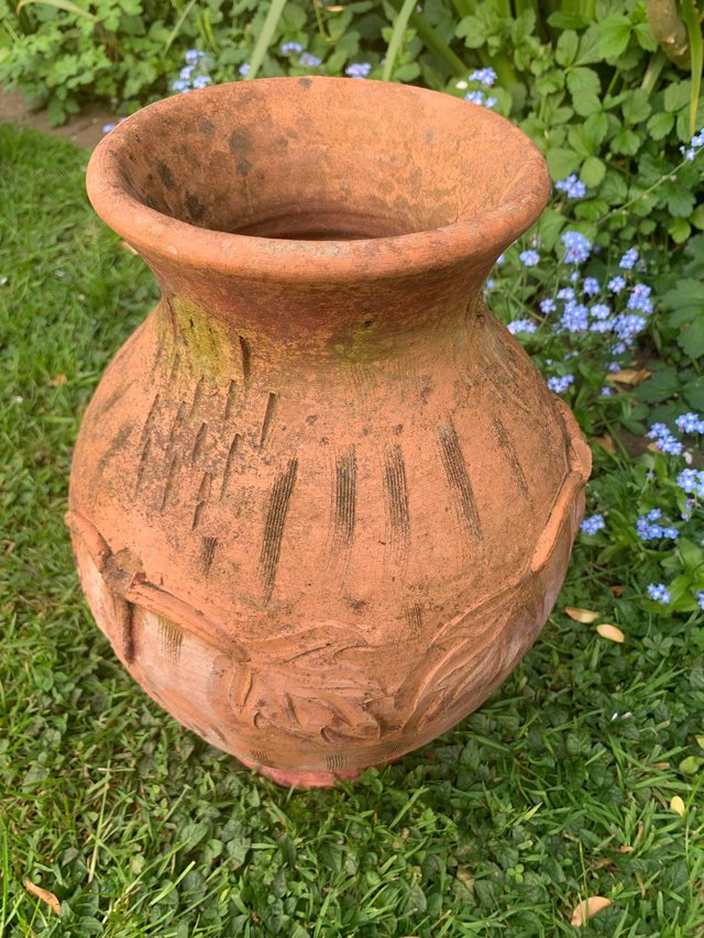 Preview of the first image of Terracotta urn/jug, decorative.