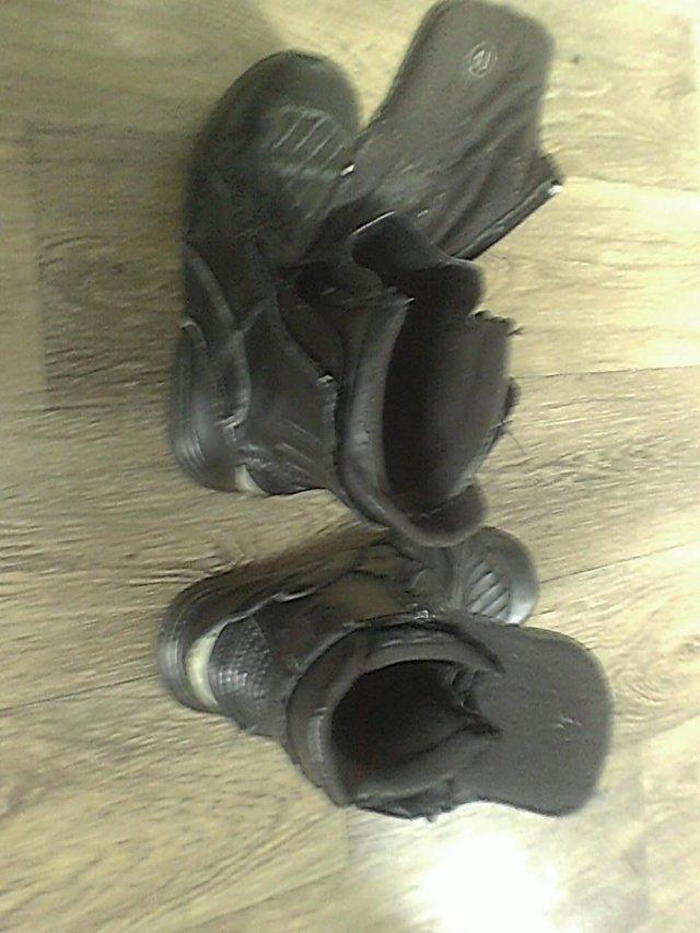 Preview of the first image of Air Star short motorcycle boots (41) £10.