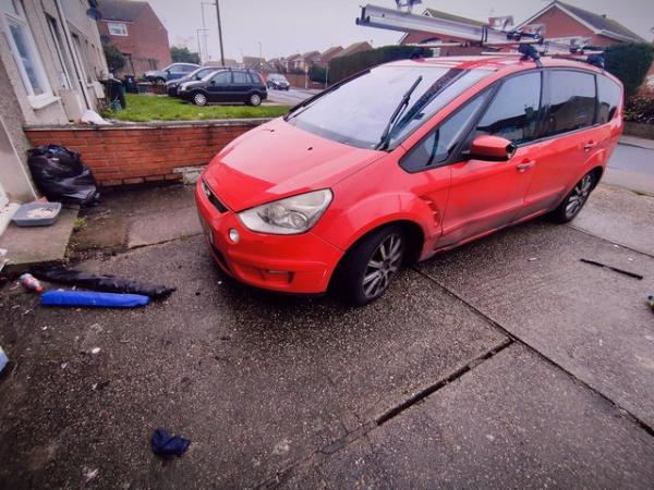 Image 2 of Ford s max 2.2 tdci for sale