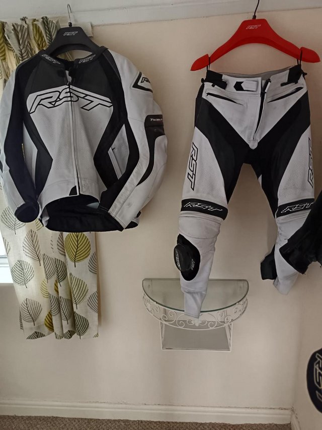 Preview of the first image of RST trac tech evo 4 leathers as new.