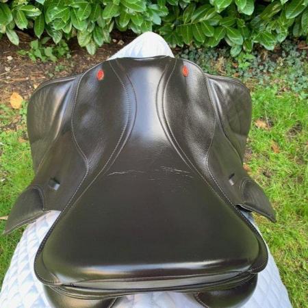 Image 14 of Kent and masters 17 inch  S-Series Compact saddle