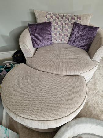 Image 3 of Corner sofa with snuggle chair