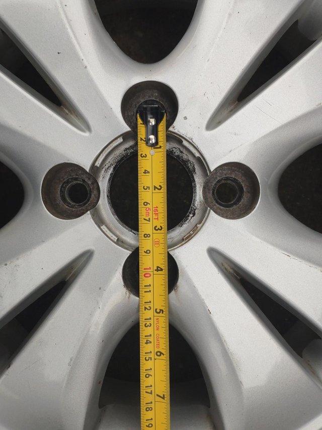 Preview of the first image of Hyundai i10 4 x rims (no tyres).
