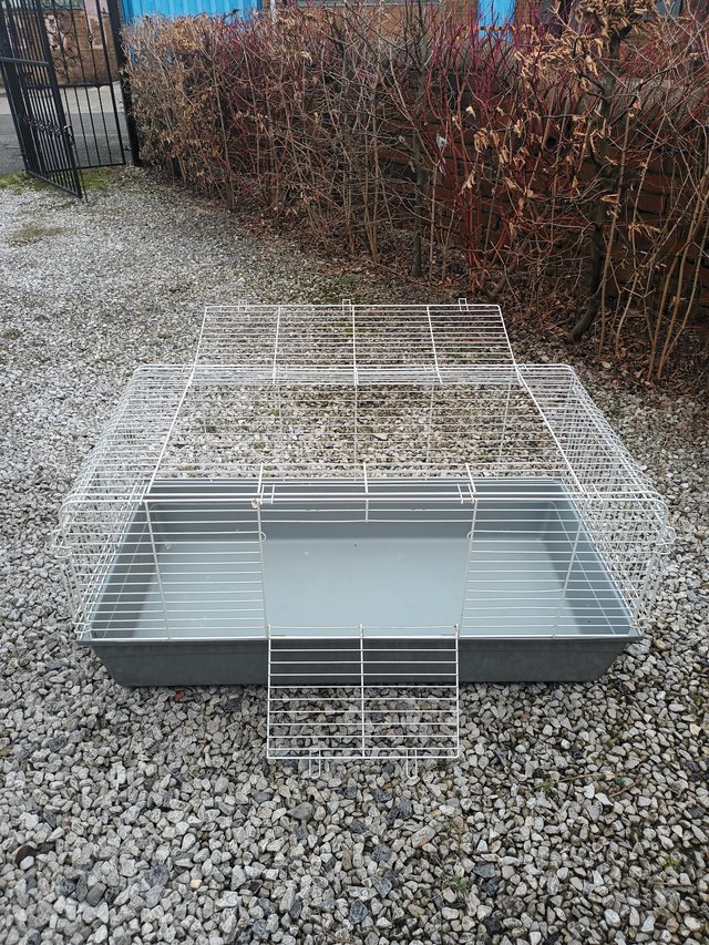 Preview of the first image of Large pet cage for guinepigs/small animals.