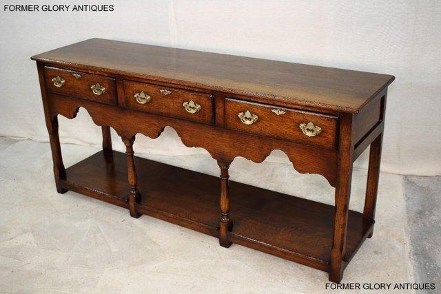 Image 71 of TITCHMARSH AND GOODWIN OAK DRESSER BASE SIDEBOARD HALL TABLE
