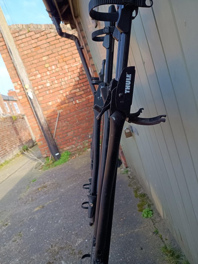Preview of the first image of 4 Thule cycle racks for roof bars.