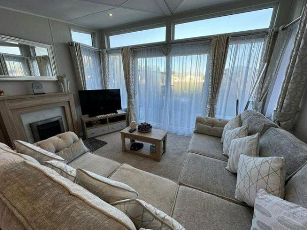 Image 6 of Private Sale Luxury Caravan on Tattershall Lakes Country Par