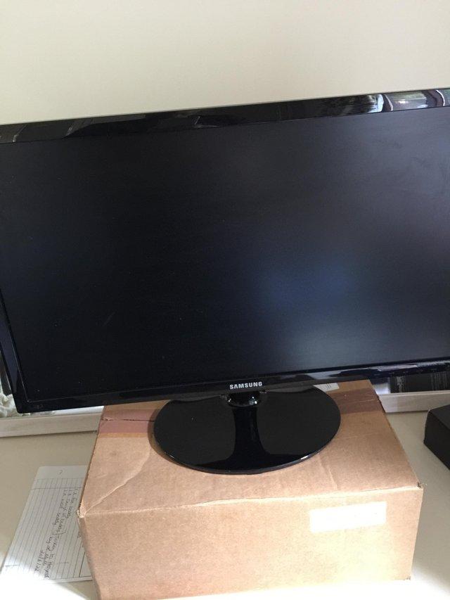 Preview of the first image of SAMSUNG PC MONITOR MODEL S240D33OH.