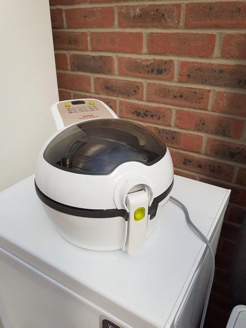 Preview of the first image of Tefal Actifry Original Deep Fat Fryer..