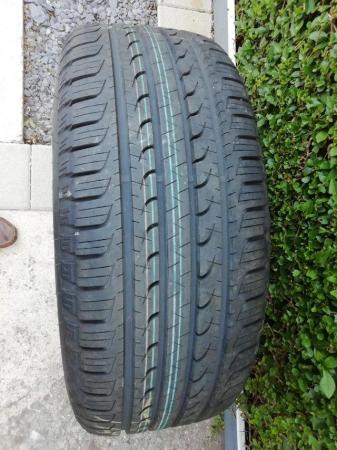 Image 1 of Mint Range Rover refurbished genuine alloy and new tyre.