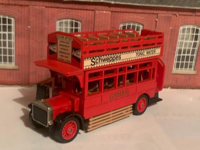 Preview of the first image of SCALE MODEL LONDON GENERAL 1920s OPEN TOP AEC BUS.
