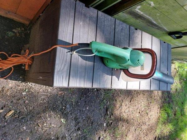 Image 2 of hedge trimmer for sale good condition