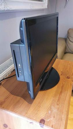 Image 3 of Matsui 22" TV with DVD & Freeview. PC VGA HDMI