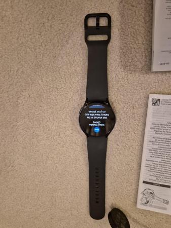 Image 3 of Samsung smart watch 6 brand new £185 ovno