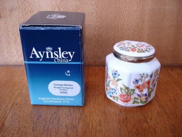 Preview of the first image of AYNSLEY COTTAGE GARDEN TRINKET BOX.
