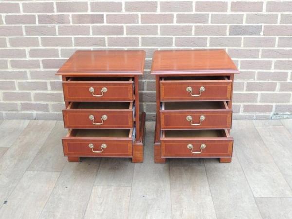 Image 5 of Pair of Compact Bedside Tables (UK Delivery)