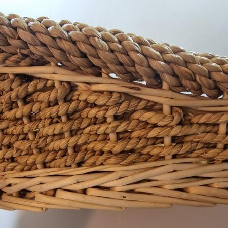 Image 6 of Seagrass wicker pet cat bed vintage cottage