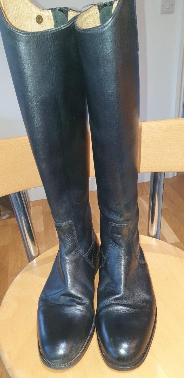 Preview of the first image of Ladies Shires Sovereign Riding Boots Size 7/41.