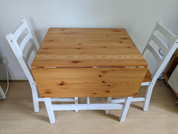 Image 3 of Annika Dropleaf Dining Table and chairs, great condition