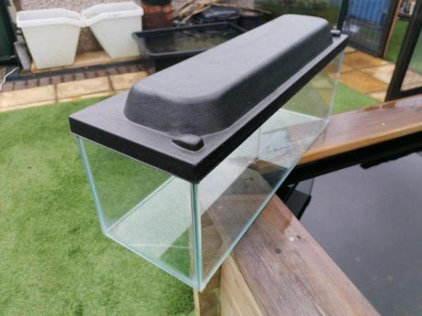 Image 3 of OBLONG FISH TANK WITH BLACK LID 24 X 8 X 9 30 LITRES