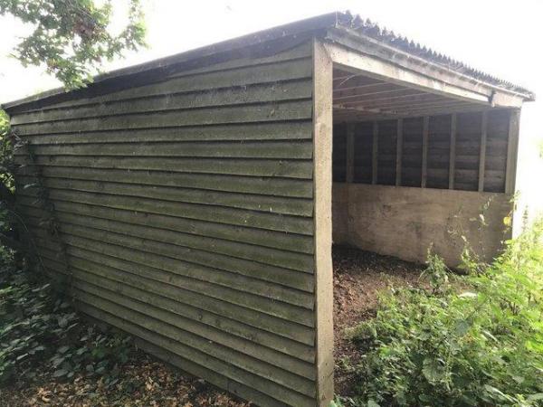 Image 3 of Field shelter for sale - approx 16ft x 13ft
