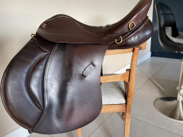 Image 3 of Paul Jones brown leather GP saddle 17” medium
