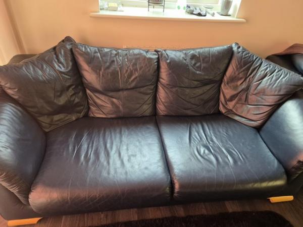 Image 2 of 3 seater leather Sofa & chair