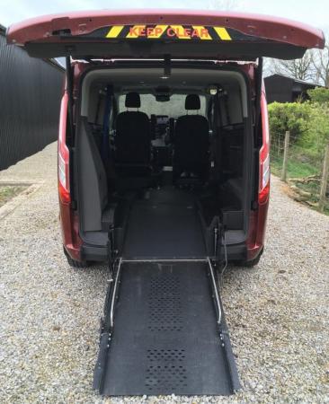 Image 8 of FORD TRANSIT TOURNEO CUSTOM VAN SIRUS DRIVE FROM WHEELCHAIR