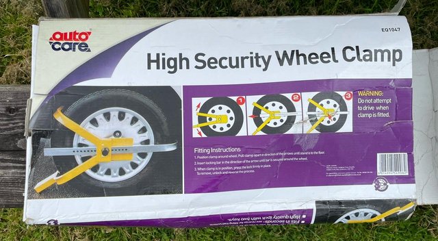 Preview of the first image of AUTOCARE HIGH SECURITY WHEEL CLAMP  BRAND NEW FITS 13 to 15".