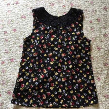 Image 3 of Size 10 Pretty OASIS Black & Floral Sleeveless Top, Crochet