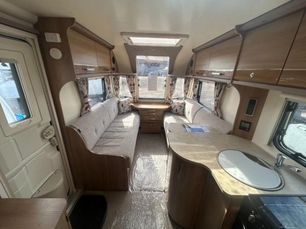 Image 10 of Bailey Pegasus Ancona 2017 5B caravan *Fixed bunks*