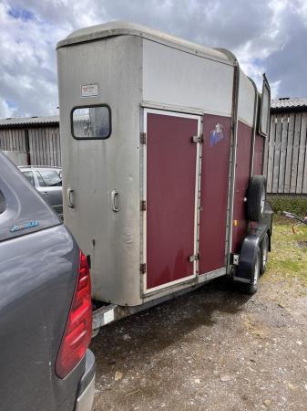 Image 2 of Ivor Williams 505 horse trailer