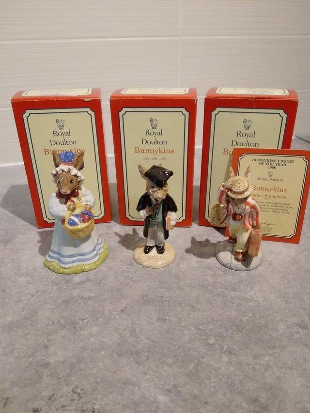 Preview of the first image of ROYAL DOULTONLot of 3 Bunnykins figures.