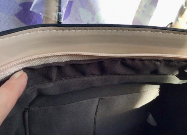 Image 7 of NEW glossy, faux crocodile leather handbag / shoulder bag