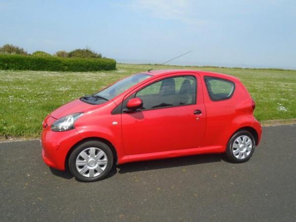 Image 3 of TOYOTA  AYGO  -RED-  *LOW MILEAGE* Long MOT