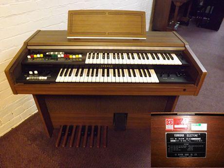 Preview of the first image of Yamaha B20R Electone two-manual organ.