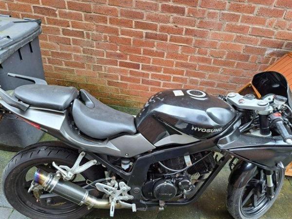 Image 2 of Hyosung GT125R running project