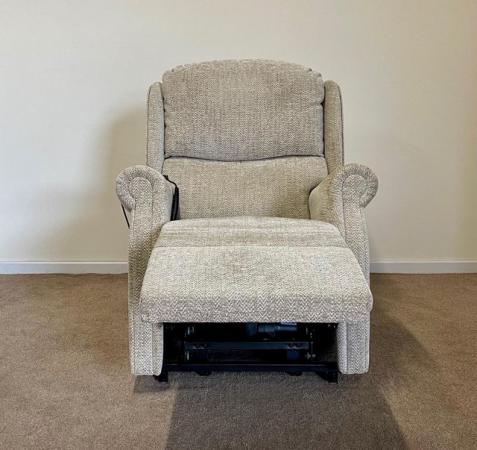 Image 7 of HSL LUXURY ELECTRIC RISER RECLINER DUAL MOTOR CHAIR DELIVERY