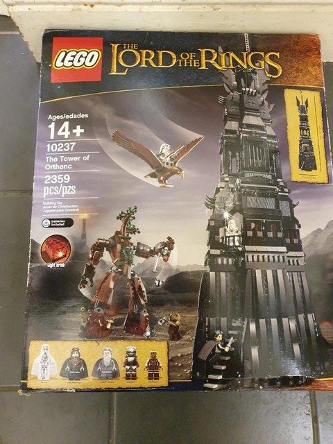 Preview of the first image of Lego LOTR 10237 The Tower of Orthanc.
