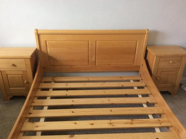 Image 3 of DOUBLE SIZE SLEIGH BED IN SOLID ALDER WOOD