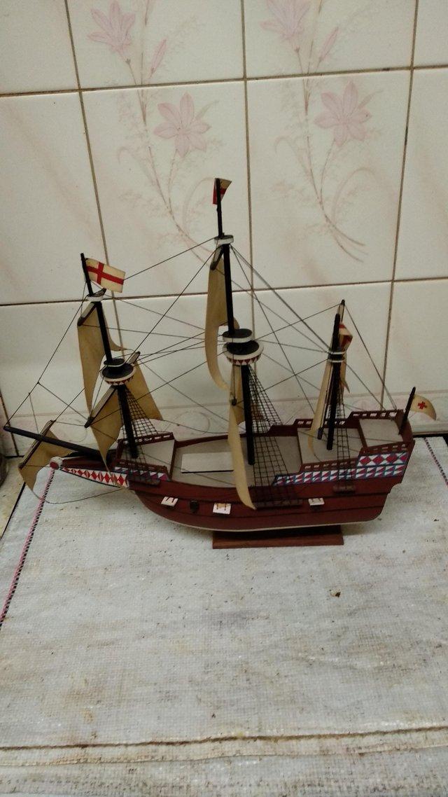 Preview of the first image of MODEL WOOD GALLEON "MAYFLOWER".