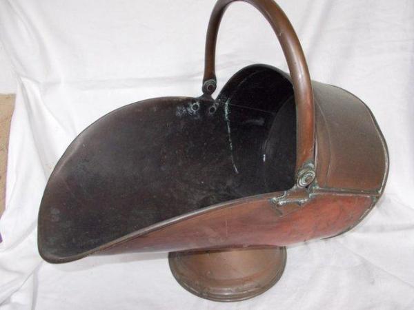 Image 2 of Old copper coal log bucket scuttle, nice original patina (E)