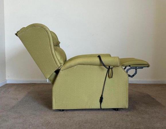 Image 14 of AJ WAY PETITE ELECTRIC RISER RECLINER GREEN CHAIR ~ DELIVERY