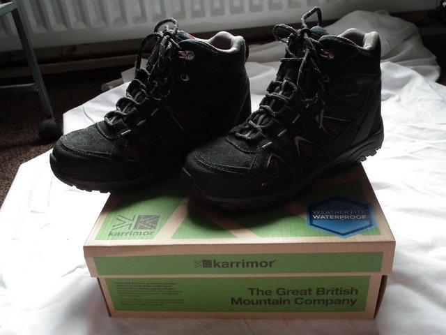 Preview of the first image of Karrimor Mount Mid 3 Junior black/red UK J4 weathertite hike.