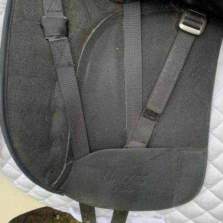 Image 5 of Wintec Pro dressage contourbloc 17.5 inch saddle