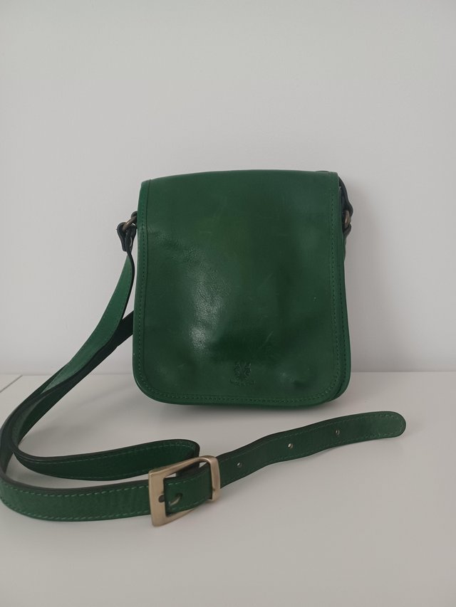 Preview of the first image of Genuine leather bag.Excellent condition.