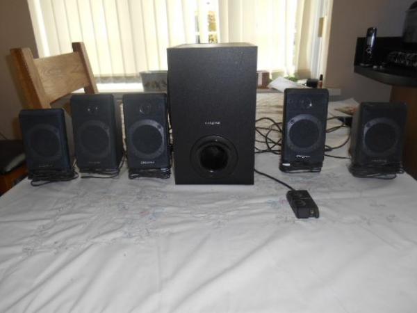 Image 3 of Surround Speaker System