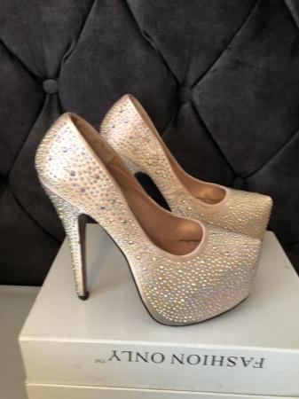 Image 1 of Cream sequin shoes size4