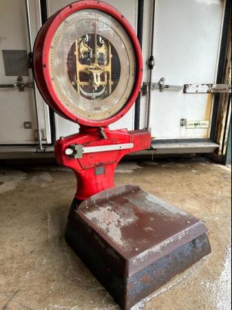 Image 2 of LARGE VINTAGE RED AVERY SACK WEIGHING SCALES