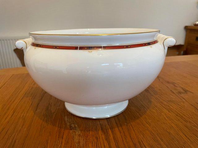 Preview of the first image of Wedgewood soup tureen- large size.